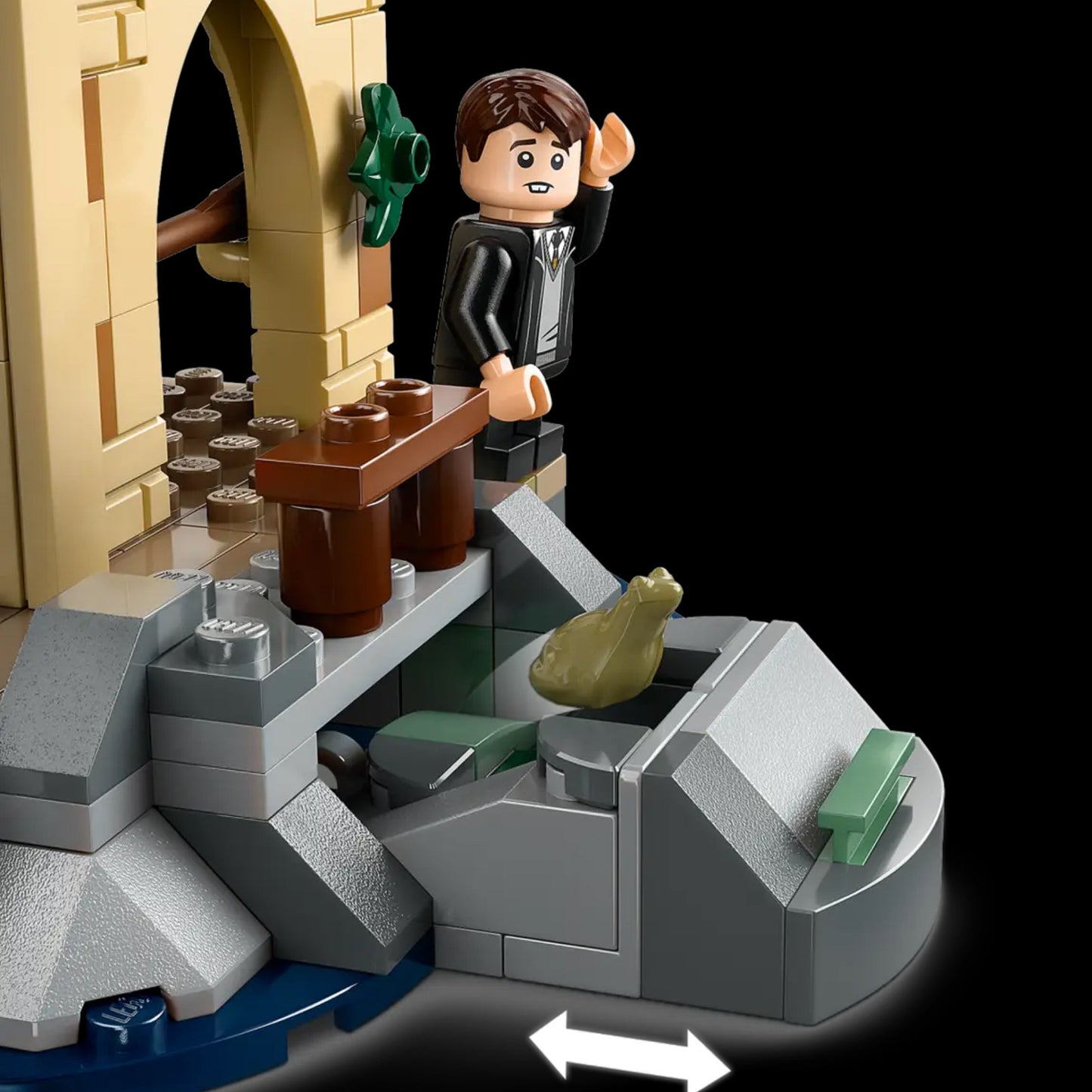 Boat House - Hogwarts Castle (350 pieces)