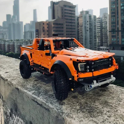 (75% OFF) Ford Raptor F-150 with real mechanics and a V6 Engine with moving pistons (1379 pieces)