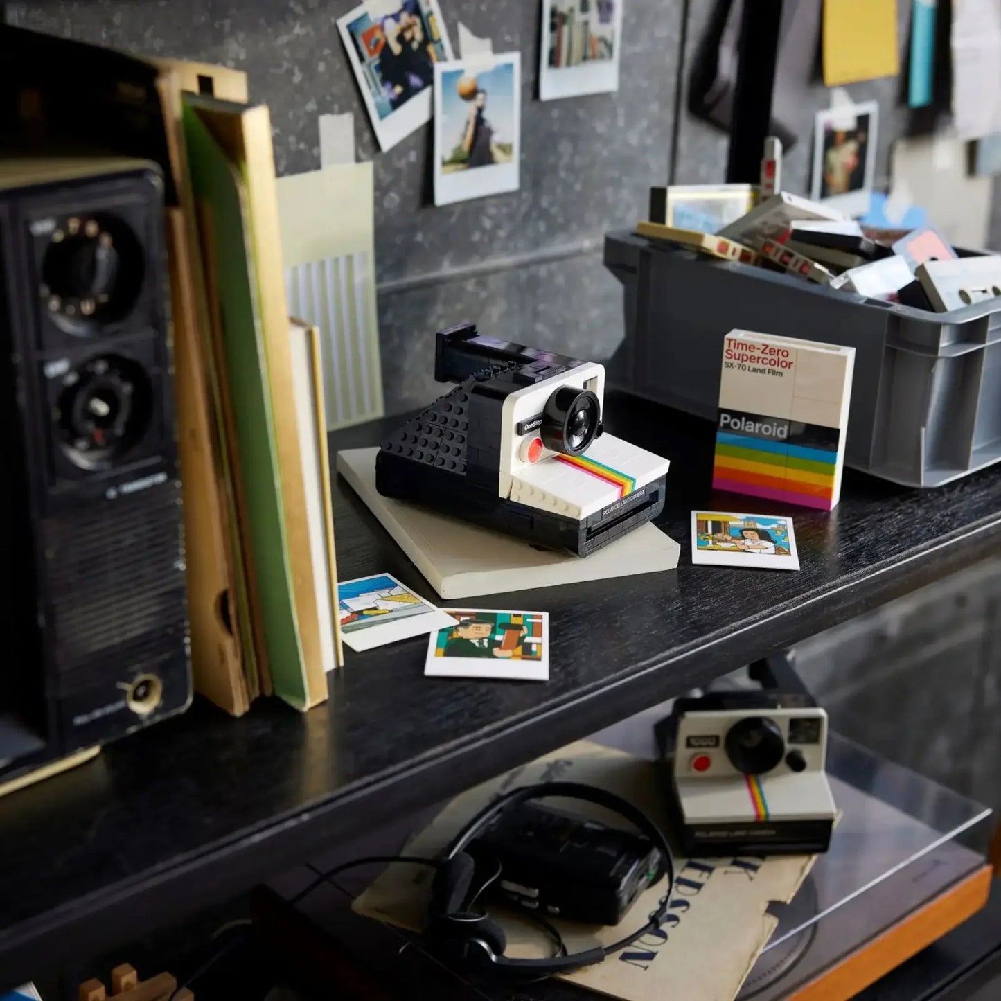 Polaroid SX-70 Camera (516 pieces)