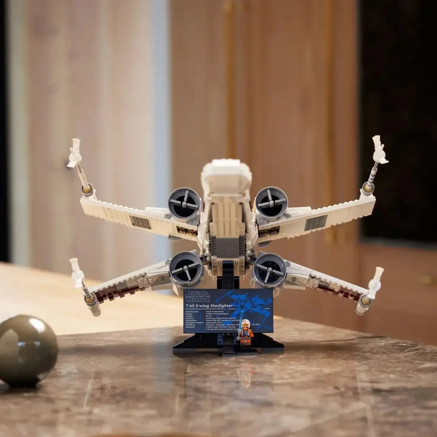 X-Wing Starfighter (1586 pieces)