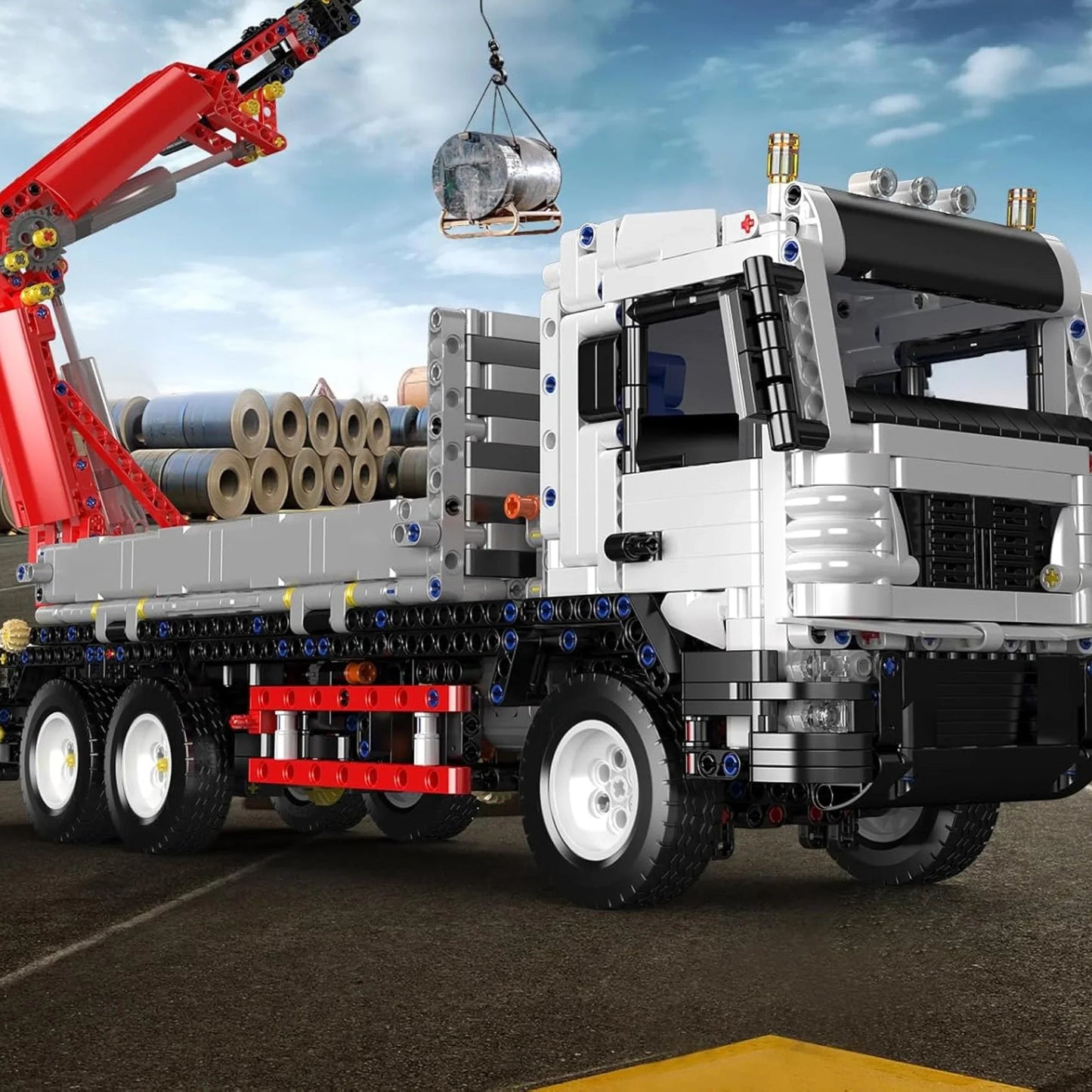 Cargo Truck and Crane (2530 pieces)
