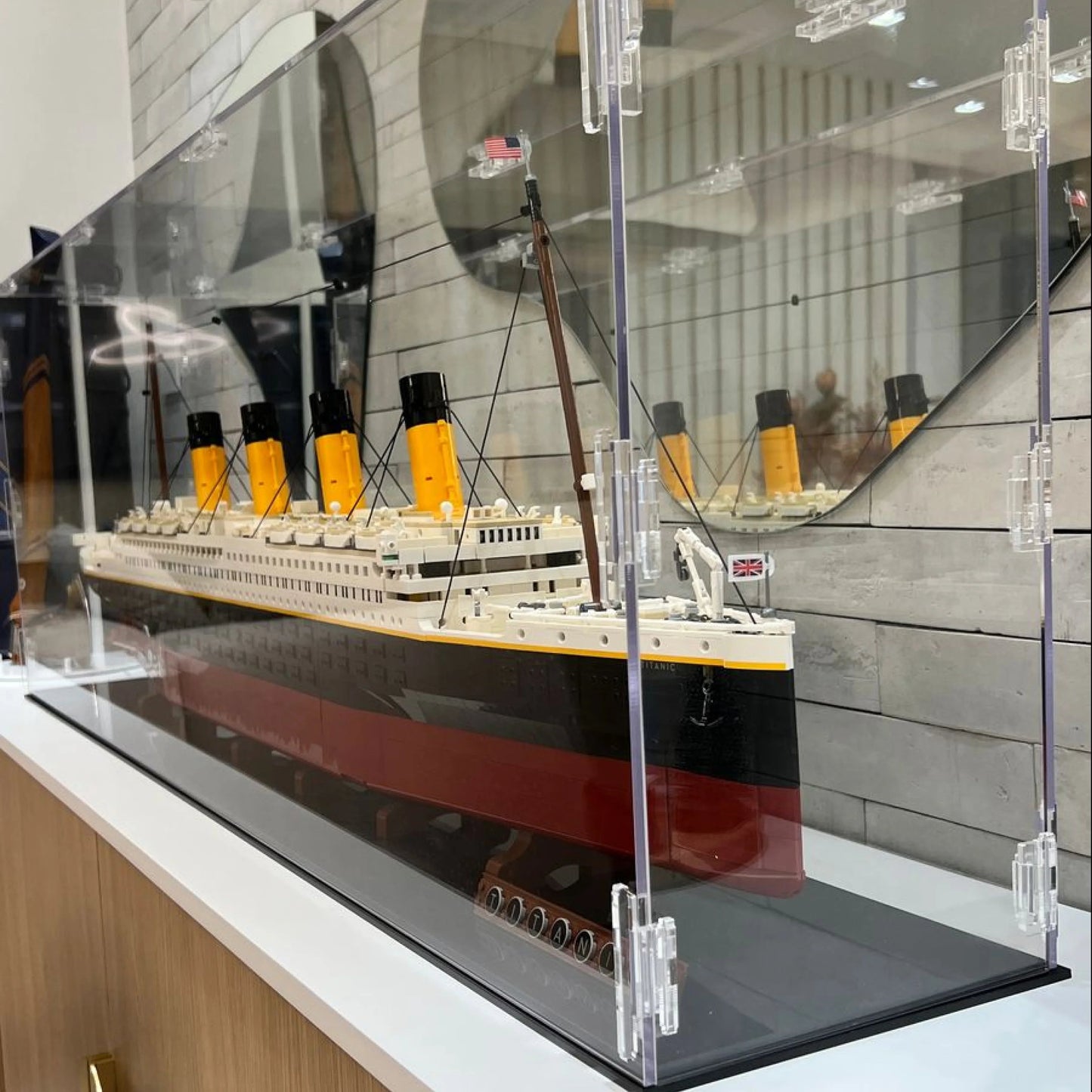 Acrylic Display for the Titanic
