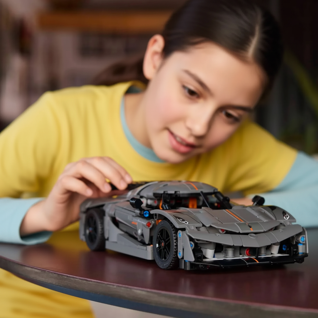 Hypercar Koenigsegg Jesko (801 pcs)