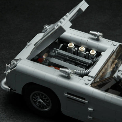 Aston Martin DB5 of James Bond "007" (1295 pieces)