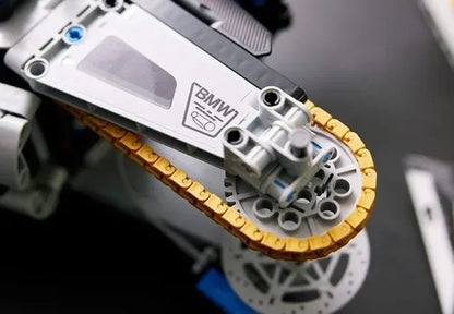 (64% OFF) BMW M 1000 RR 45 centimeters long and 27 cm tall (1920 pieces)