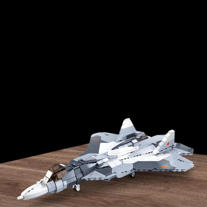 SU-57 Fighter - 2 in 1 (893 pieces)