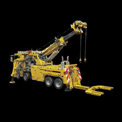 Tow Truck (4,883 pieces)