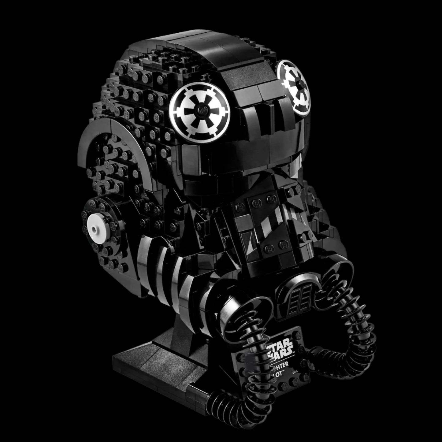 TIE Fighter Pilot Helmet (724 pieces)