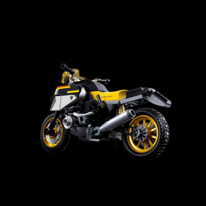 BMW R 1250 GS Motorcycle (200 pieces)