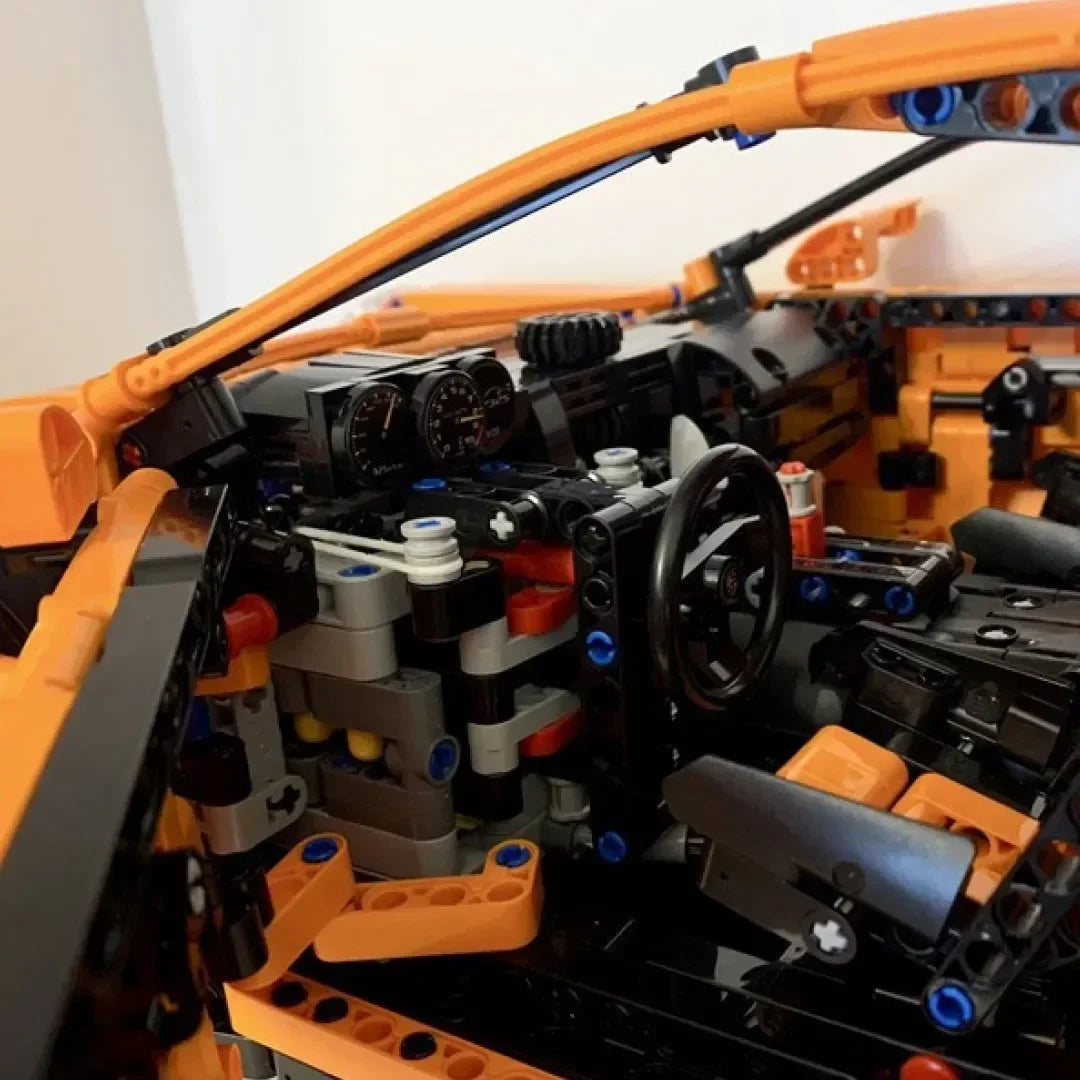 Porsche 911 GT3 RS (2704 pcs)