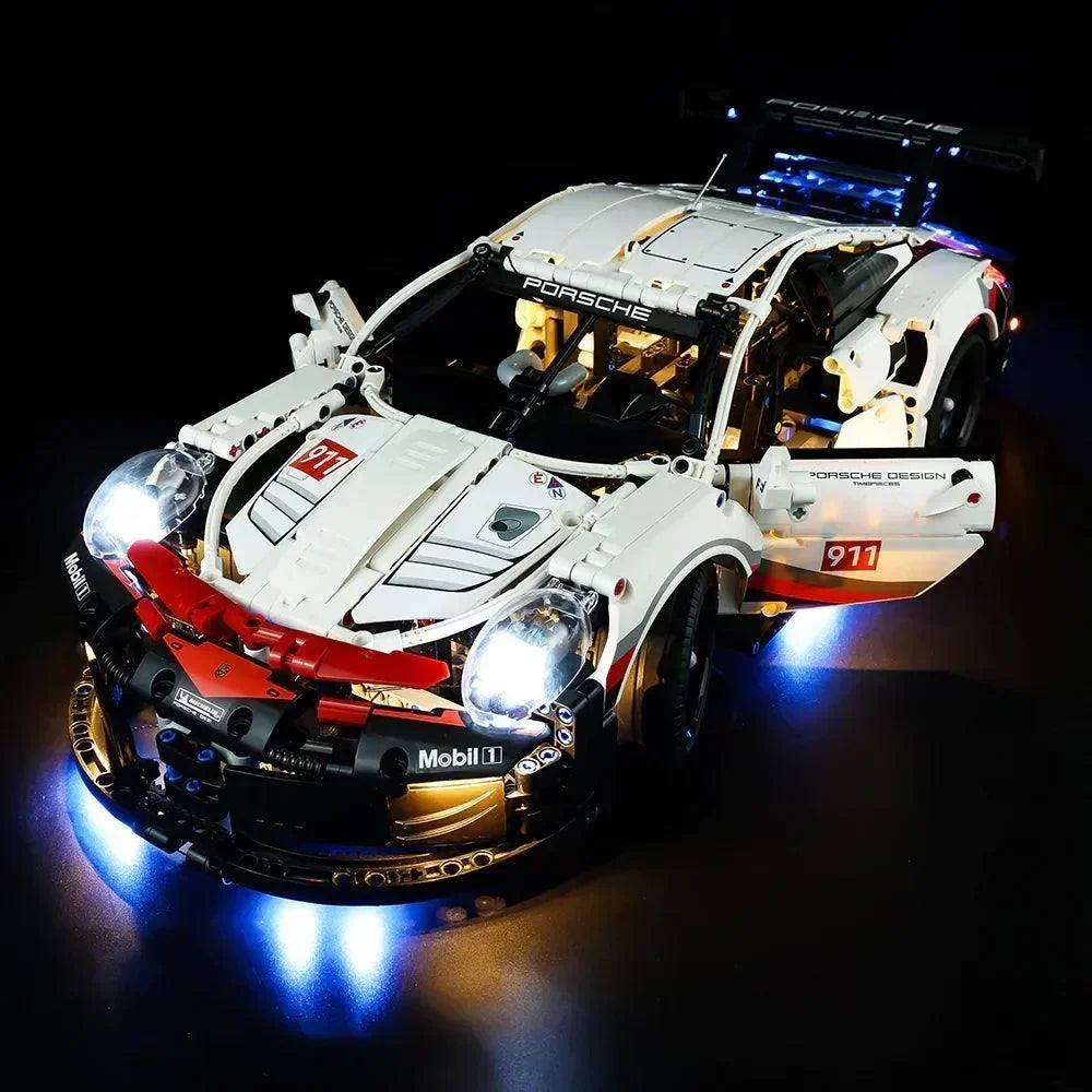Porsche 911 RSR White (1580 pieces)
