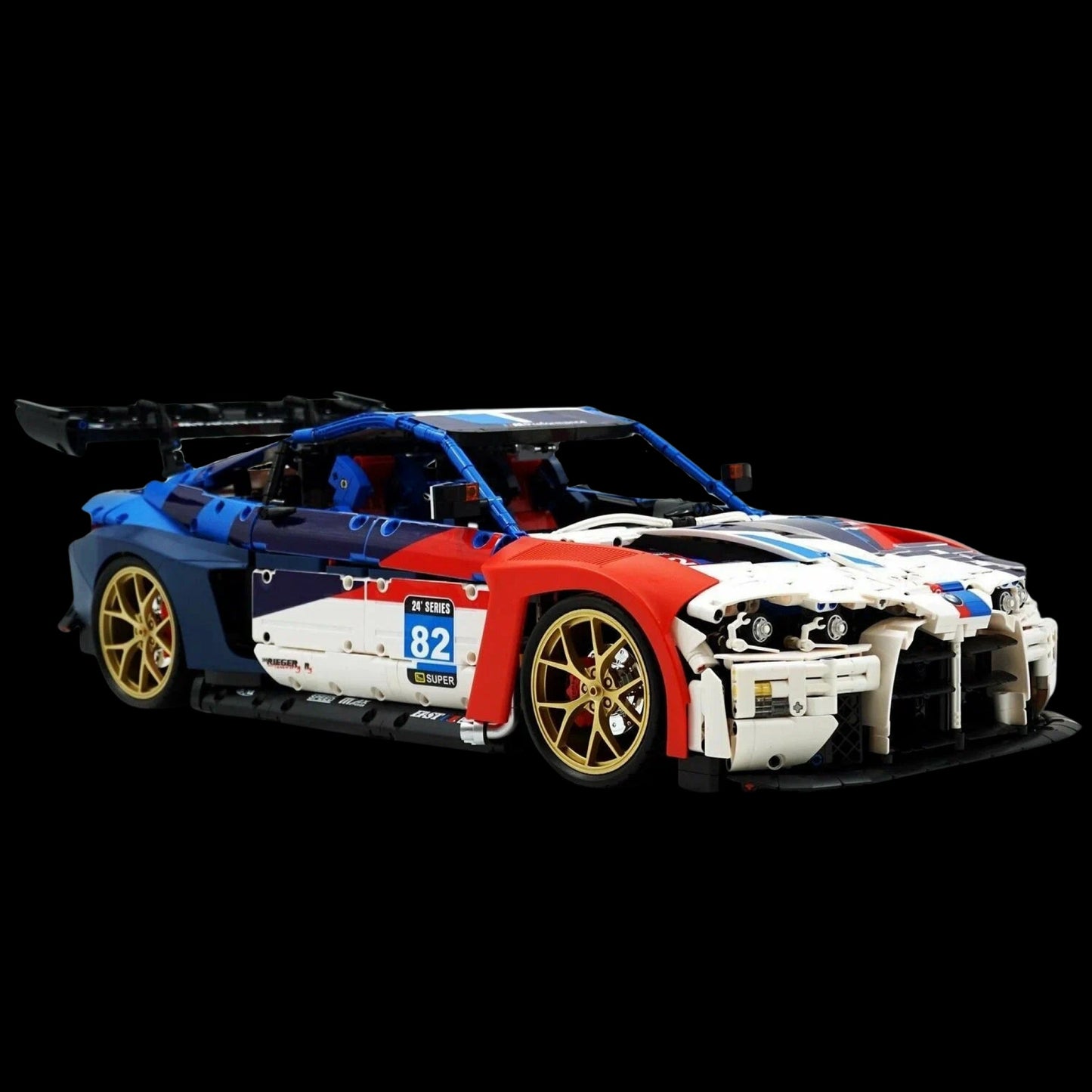 BMW M4 GT4 (4556 pieces)