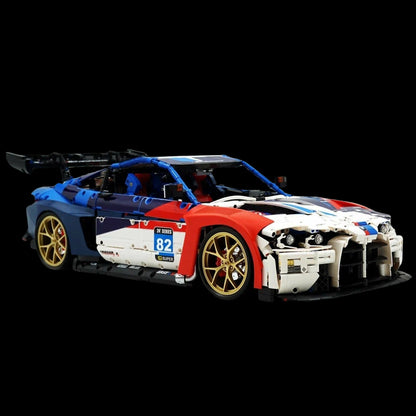 BMW M4 GT4 (4556 pieces)